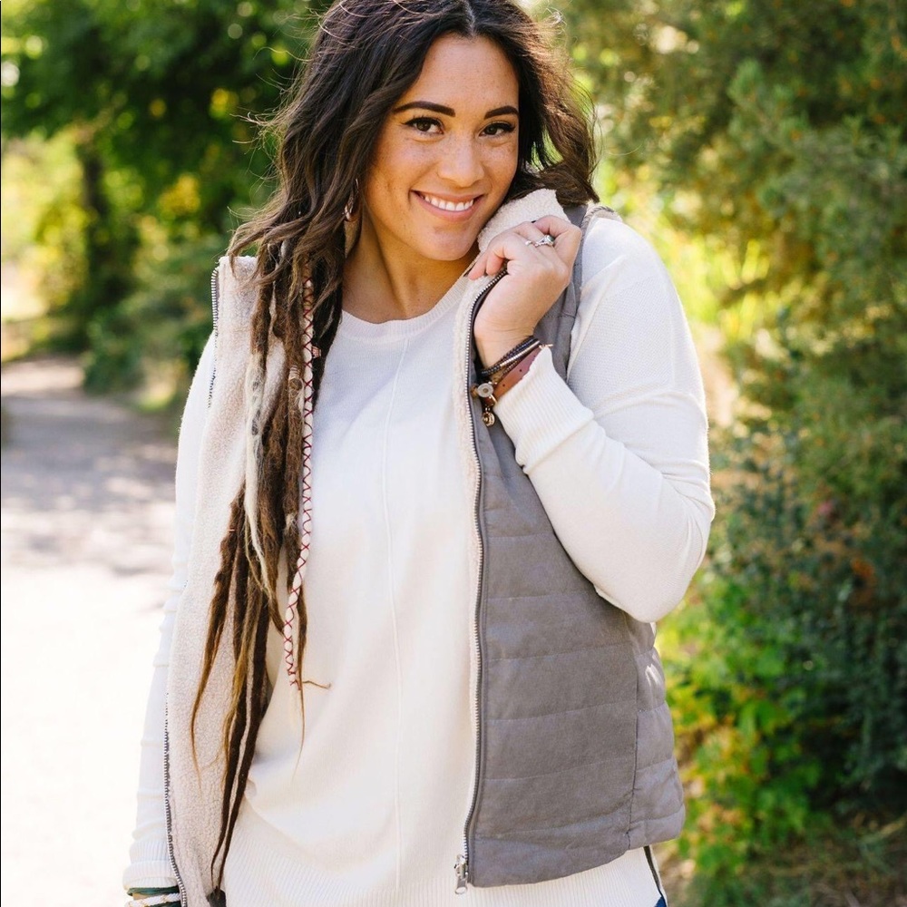 Reversible Shearling Puffer Vest in Mocha